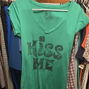Stranded Teal 'Kiss Me' Graphic Tee